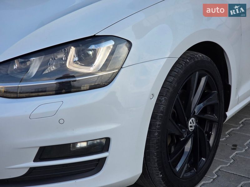 Универсал Volkswagen Golf 2014 в Тернополе