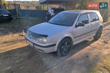 Хэтчбек Volkswagen Golf 1999 в Грозинцах