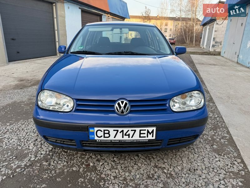 Хэтчбек Volkswagen Golf 2000 в Нежине