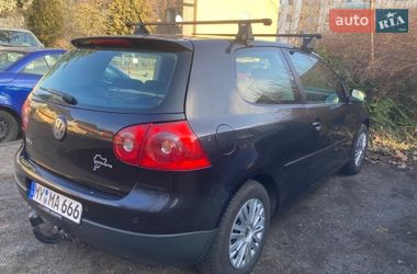 Хэтчбек Volkswagen Golf 2006 в Киеве