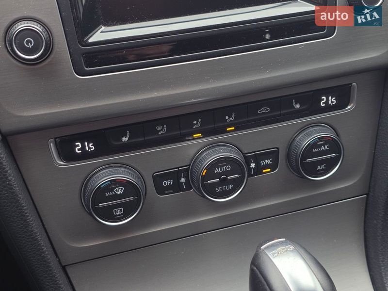 Универсал Volkswagen Golf 2014 в Тернополе