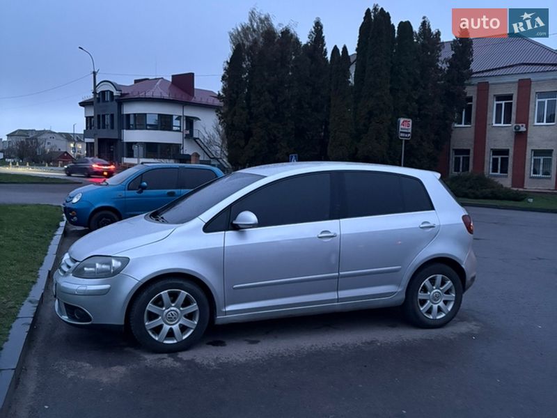 Volkswagen Golf 2005