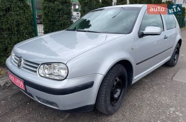 Хетчбек Volkswagen Golf 2003 в Києві