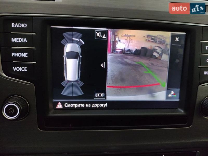 Универсал Volkswagen Golf 2015 в Сумах