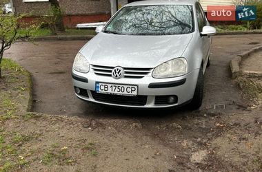 Хэтчбек Volkswagen Golf 2004 в Чернигове