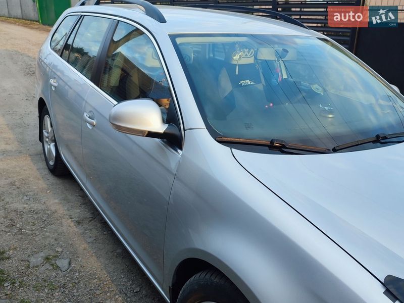 Универсал Volkswagen Golf 2010 в Новоархангельске