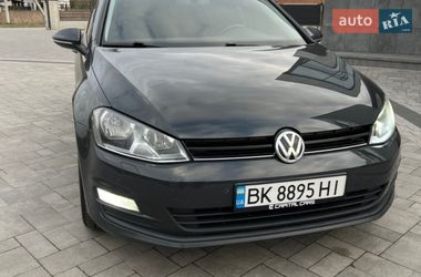 Універсал Volkswagen Golf 2014 в Луцьку