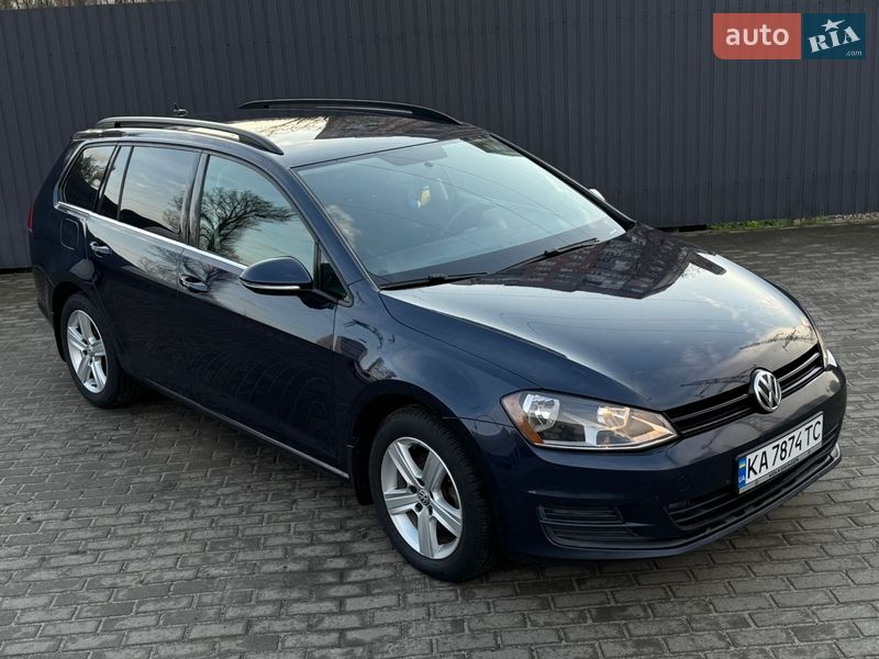 Универсал Volkswagen Golf 2015 в Киеве