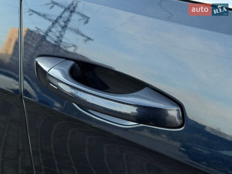 Универсал Volkswagen Golf 2015 в Киеве