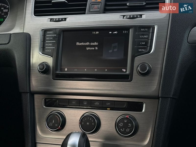 Универсал Volkswagen Golf 2015 в Киеве