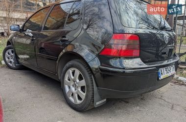 Хетчбек Volkswagen Golf 2002 в Києві
