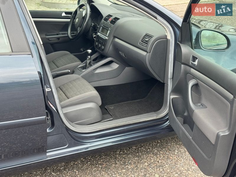 Хэтчбек Volkswagen Golf 2007 в Ахтырке фото 25 Хэтчбек Volkswagen Golf 2007 в Ахтырке