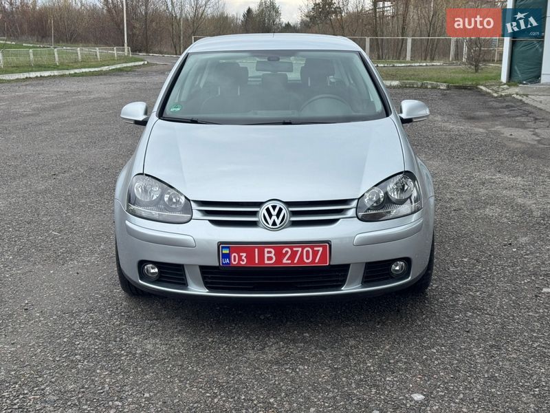 Хэтчбек Volkswagen Golf 2008 в Ахтырке