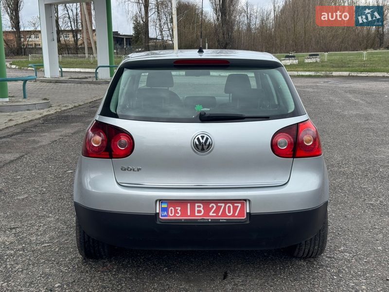 Хэтчбек Volkswagen Golf 2008 в Ахтырке