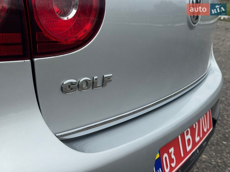 Хэтчбек Volkswagen Golf 2008 в Ахтырке