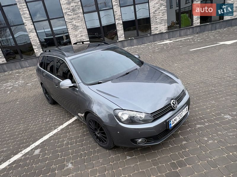 Универсал Volkswagen Golf 2009 в Житомире