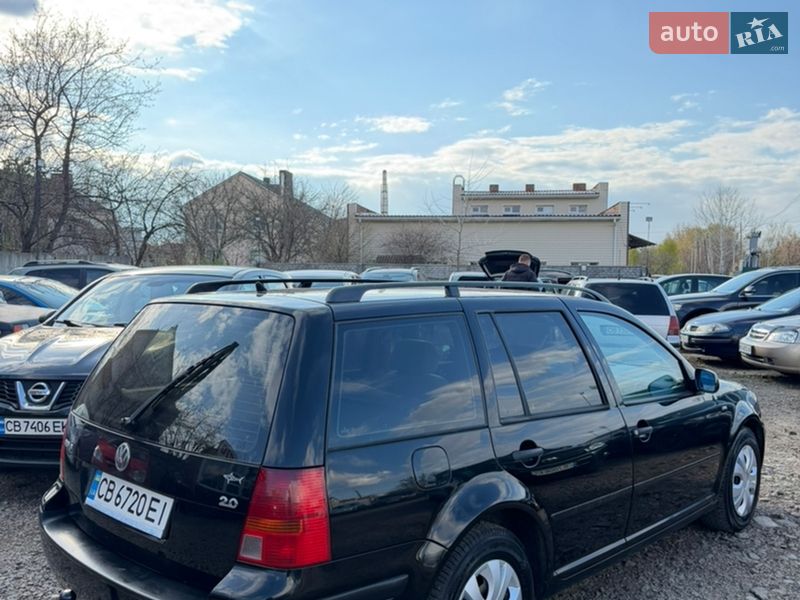 Универсал Volkswagen Golf 2001 в Чернигове