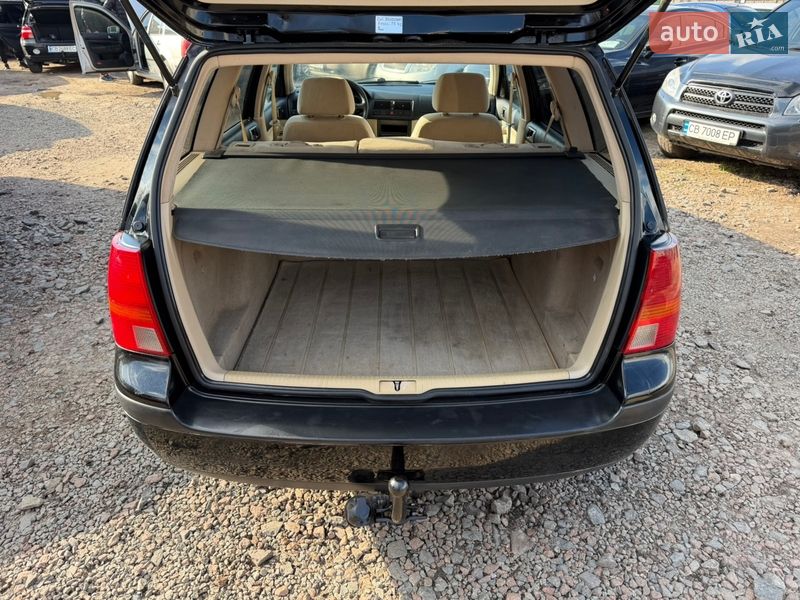 Универсал Volkswagen Golf 2001 в Чернигове