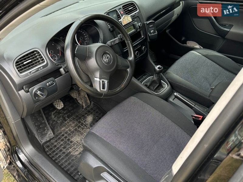 Универсал Volkswagen Golf 2011 в Звенигородке