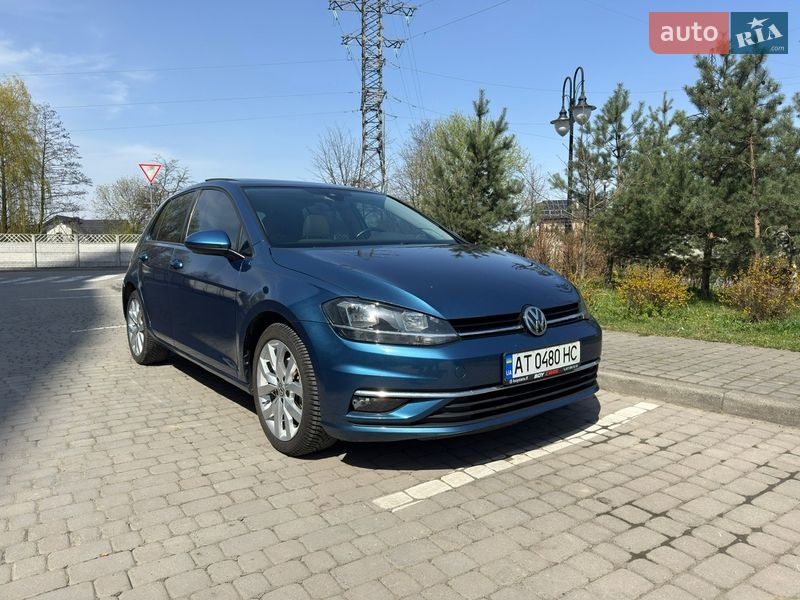 Хэтчбек Volkswagen Golf 2019 в Ивано-Франковске