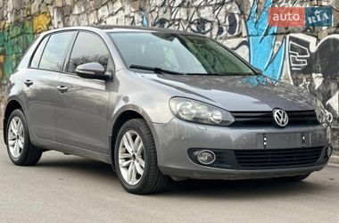 Хэтчбек Volkswagen Golf 2011 в Днепре
