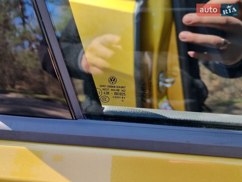 Хэтчбек Volkswagen Golf 2018 в Киеве