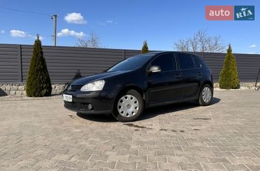 Хетчбек Volkswagen Golf 2008 в Умані