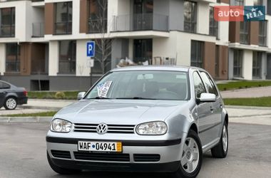Хетчбек Volkswagen Golf 2002 в Тернополі