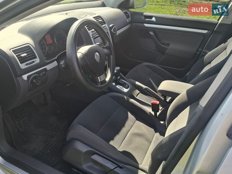 Универсал Volkswagen Golf 2009 в Барвенкове