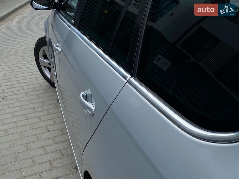 Универсал Volkswagen Golf 2012 в Львове