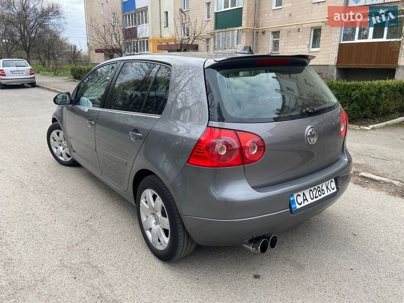Хэтчбек Volkswagen Golf 2007 в Корсуне-Шевченковском
