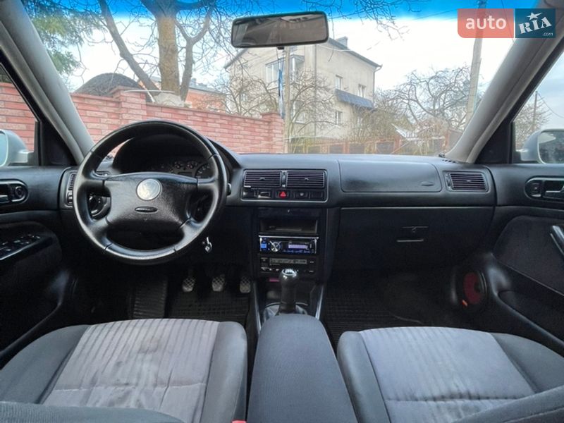 Хэтчбек Volkswagen Golf 1998 в Тернополе