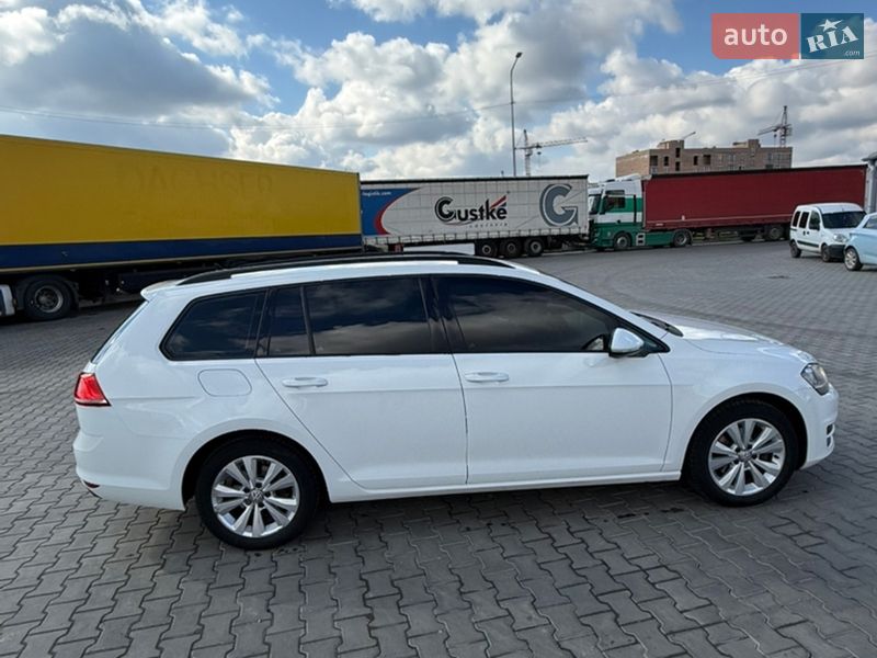 Универсал Volkswagen Golf 2014 в Луцке