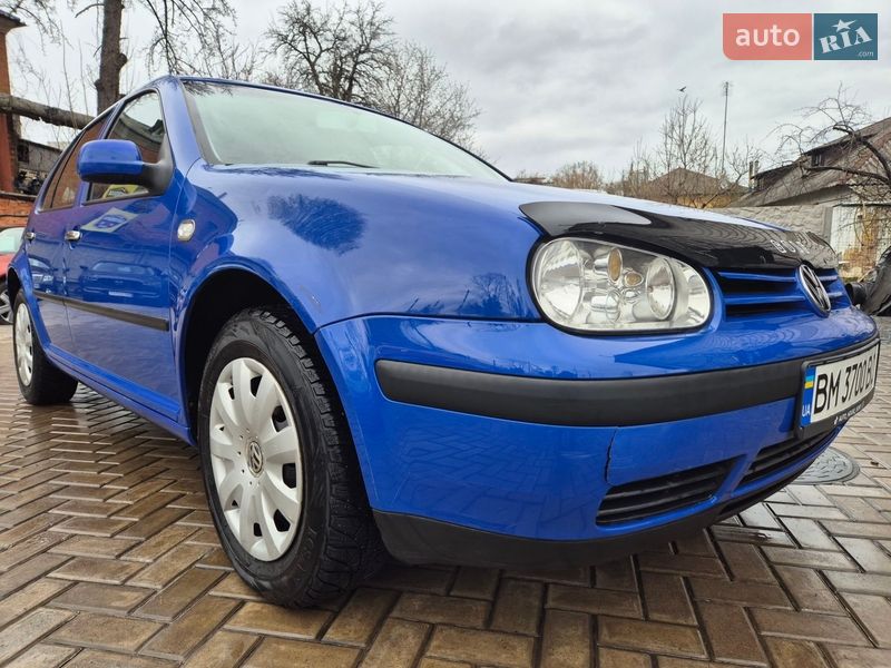 Volkswagen Golf 2000