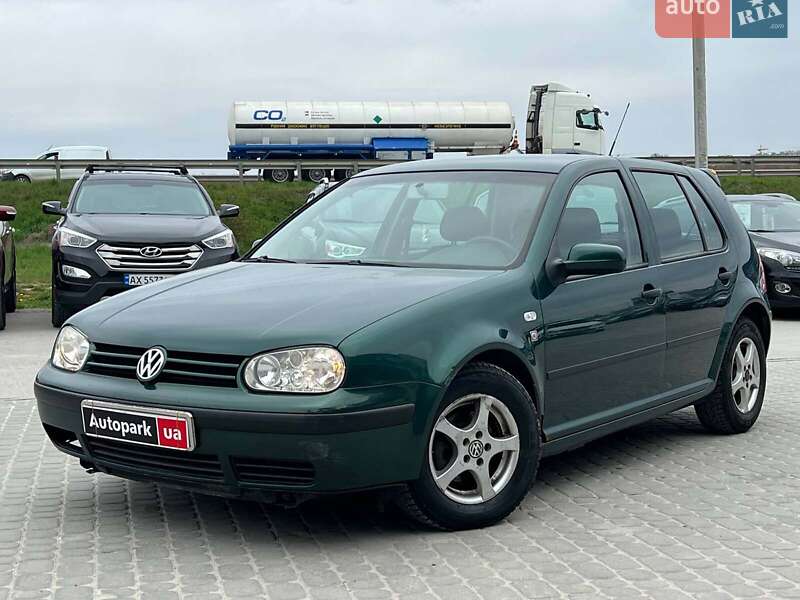 Volkswagen Golf 2003