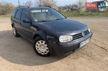 Універсал Volkswagen Golf 2002 в Красилові
