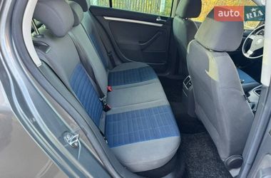 Хэтчбек Volkswagen Golf 2007 в Надворной