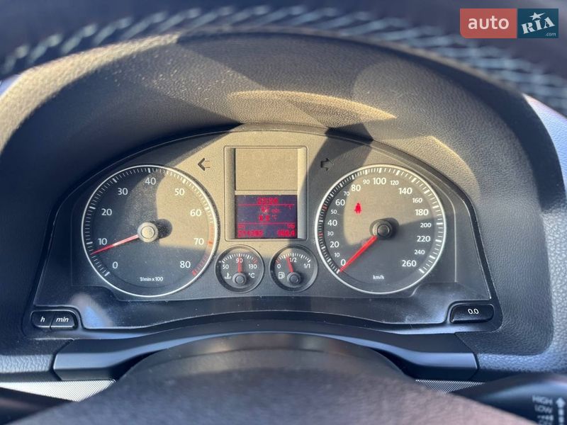 Хэтчбек Volkswagen Golf 2007 в Надворной