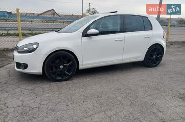Хэтчбек Volkswagen Golf 2009 в Ровно