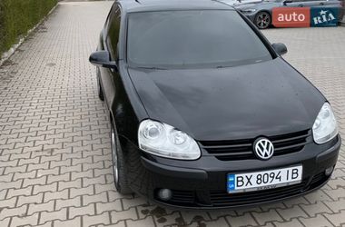 Хетчбек Volkswagen Golf 2004 в Хмельницькому