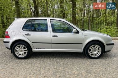 Хетчбек Volkswagen Golf 1999 в Чернівцях