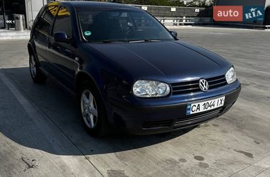 Хэтчбек Volkswagen Golf 2001 в Чигирине