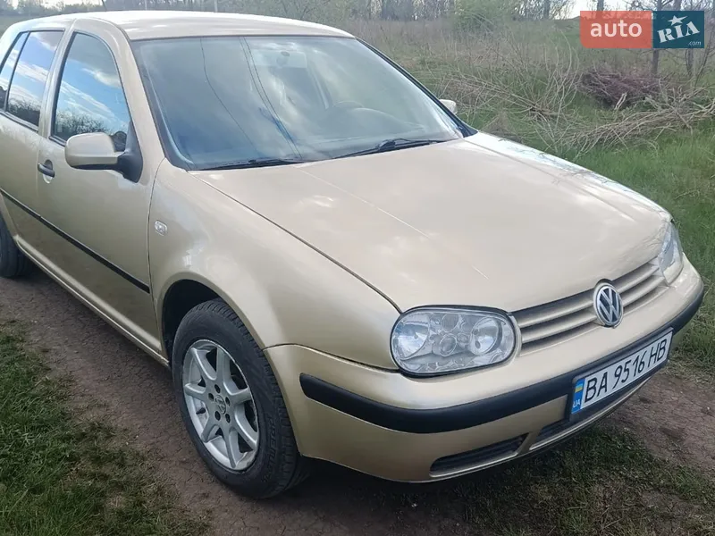 Volkswagen Golf