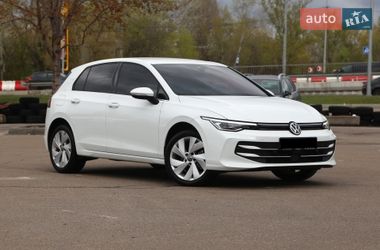 Хэтчбек Volkswagen Golf 2024 в Киеве