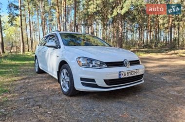 Универсал Volkswagen Golf 2015 в Киеве