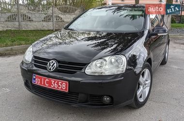 Хетчбек Volkswagen Golf 2008 в Звягелі