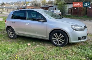 Хэтчбек Volkswagen Golf 2010 в Хмельницком