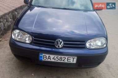 Хэтчбек Volkswagen Golf 2001 в Благовещенском