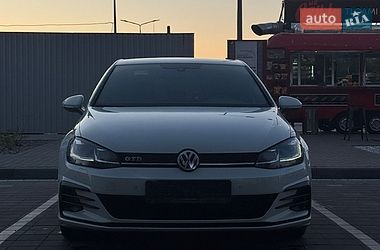 Хэтчбек Volkswagen Golf 2019 в Черкассах