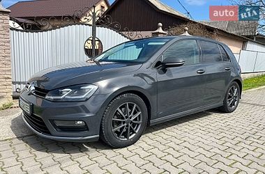 Хетчбек Volkswagen Golf 2014 в Чернівцях